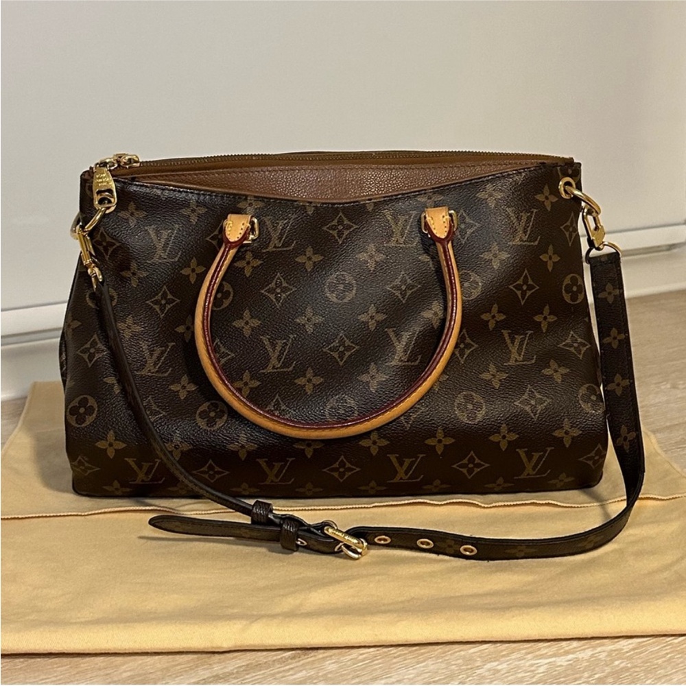 Louis Vuitton Pallas
